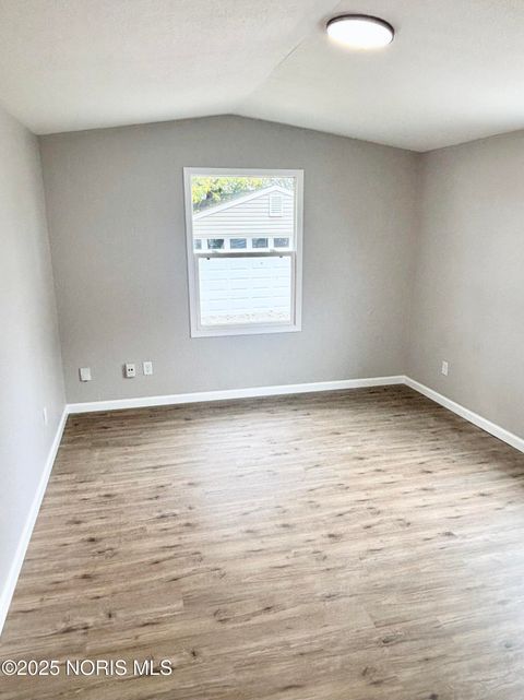 Tiny photo for 2745 Mechanic Street, Oregon, OH 43616 (MLS # 10000109)