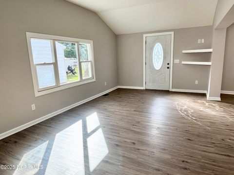 Tiny photo for 2745 Mechanic Street, Oregon, OH 43616 (MLS # 10000109)