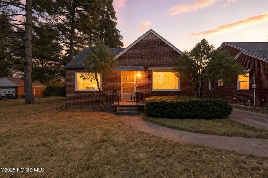 Photo for 4528 Devonshire Road, Toledo, OH 43614 (MLS # 10000607)
