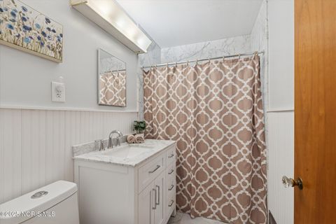 Tiny photo for 4528 Devonshire Road, Toledo, OH 43614 (MLS # 10000607)