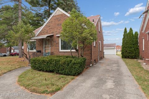 Tiny photo for 4528 Devonshire Road, Toledo, OH 43614 (MLS # 10000607)