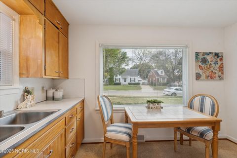 Tiny photo for 4528 Devonshire Road, Toledo, OH 43614 (MLS # 10000607)