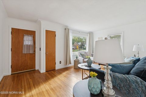 Tiny photo for 4528 Devonshire Road, Toledo, OH 43614 (MLS # 10000607)