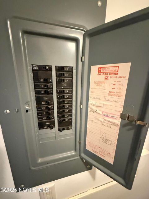 Tiny photo for 4343 W Bancroft Street #Apt 3l, Ottawa Hills, OH 43615 (MLS # 10000346)