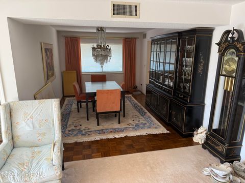 Tiny photo for 4343 W Bancroft Street #Apt 3l, Ottawa Hills, OH 43615 (MLS # 10000346)