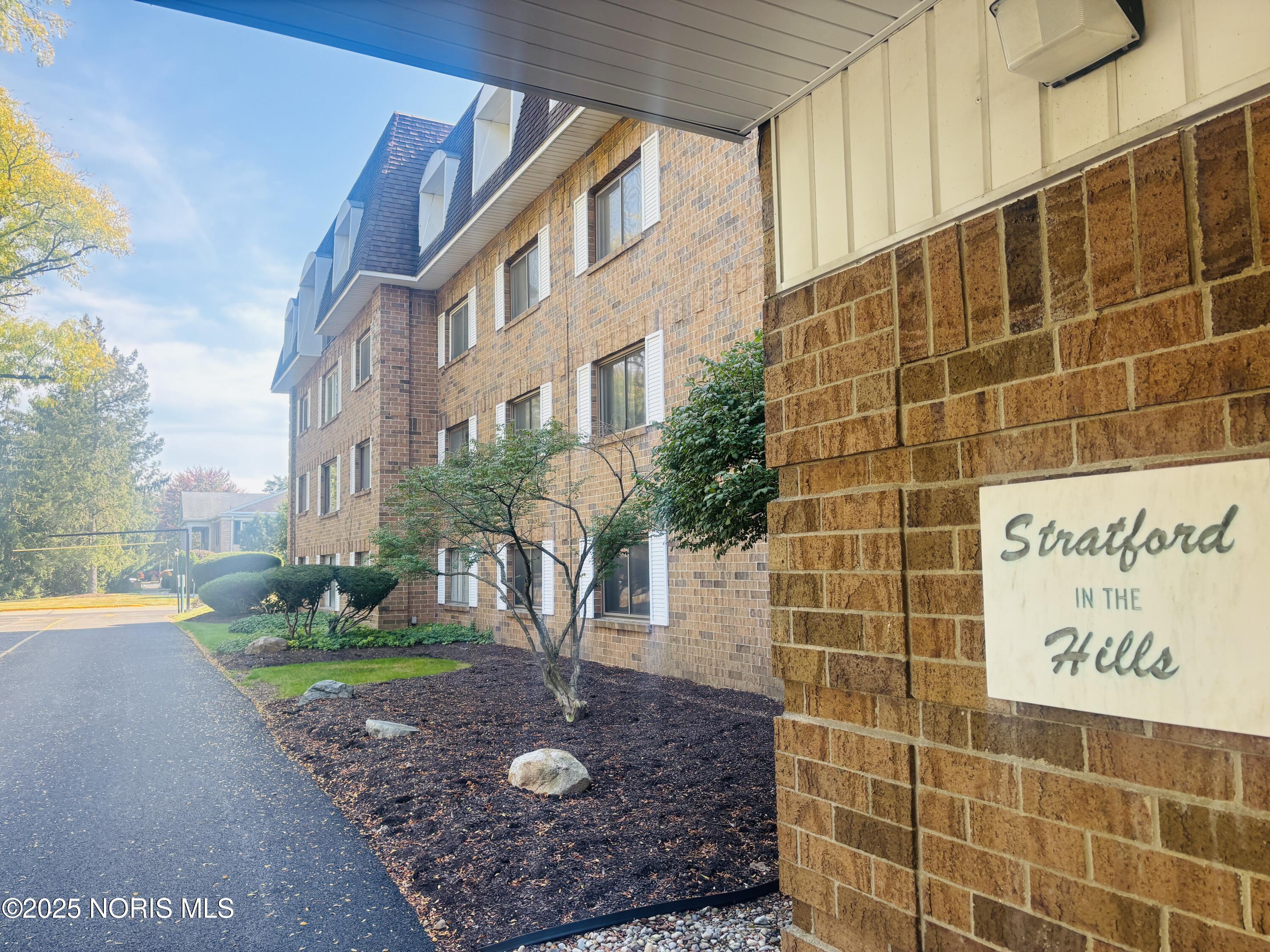 4343 W Bancroft Street Apt 3l