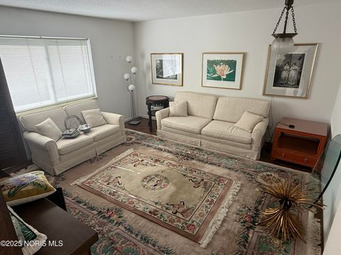 Tiny photo for 4343 W Bancroft Street #Apt 3l, Ottawa Hills, OH 43615 (MLS # 10000346)