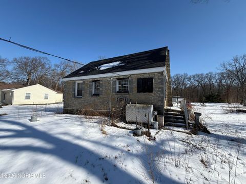 Tiny photo for 47 Medbury Street, Holland, OH 43528 (MLS # 10004069)