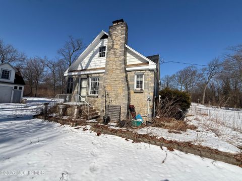 Tiny photo for 47 Medbury Street, Holland, OH 43528 (MLS # 10004069)