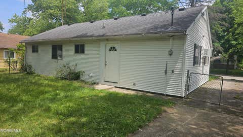 Tiny photo for 401 Dickens Drive, Toledo, OH 43607 (MLS # 10009009)