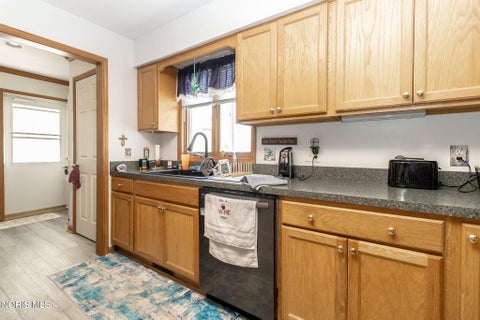 Tiny photo for 4322 Townhouse Drive # C, Oregon, OH 43616 (MLS # 10012638)