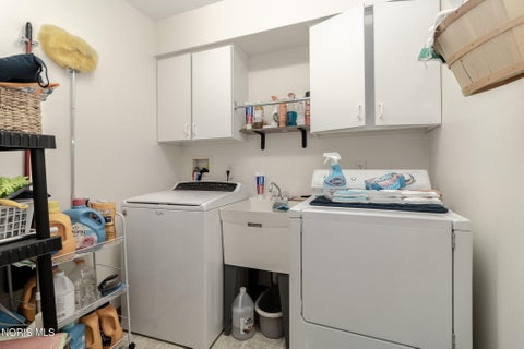 Tiny photo for 4322 Townhouse Drive # C, Oregon, OH 43616 (MLS # 10012638)