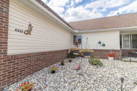Tiny photo for 4322 Townhouse Drive # C, Oregon, OH 43616 (MLS # 10012638)
