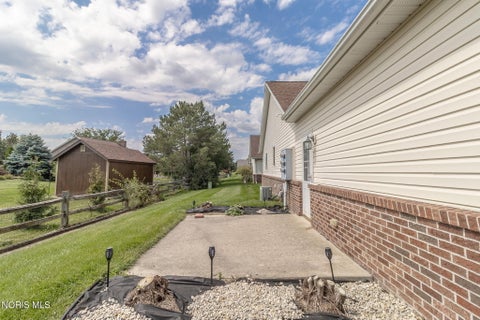 Tiny photo for 4322 Townhouse Drive # C, Oregon, OH 43616 (MLS # 10012638)