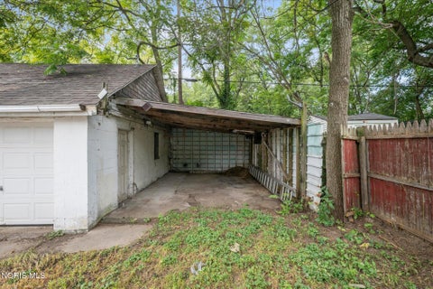 Tiny photo for 649 Elysian Avenue, Toledo, OH 43607 (MLS # 10013366)