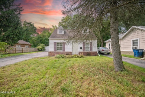 Photo of 649 Elysian Avenue, Toledo, OH 43607 (MLS # 10013366)