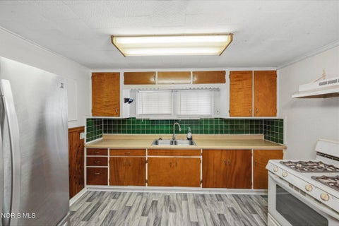 Tiny photo for 649 Elysian Avenue, Toledo, OH 43607 (MLS # 10013366)