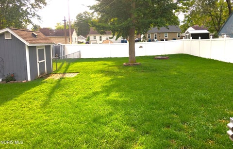 Tiny photo for 814 S Cherry Street, Bryan, OH 43506 (MLS # 10013098)