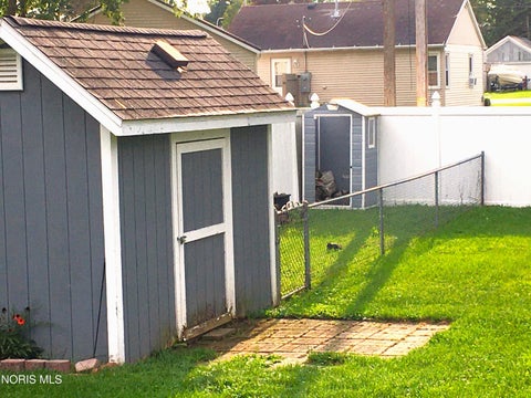 Tiny photo for 814 S Cherry Street, Bryan, OH 43506 (MLS # 10013098)