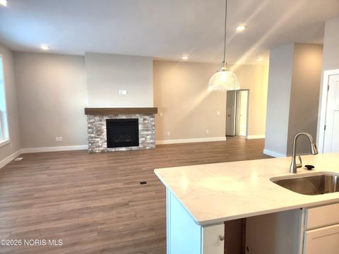 Tiny photo for 25240 John F. Mccarthy Way #157, Perrysburg, OH 43551 (MLS # 10003178)