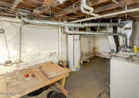 Tiny photo for 2005 Walnut Street, Toledo, OH 43608 (MLS # 10001566)