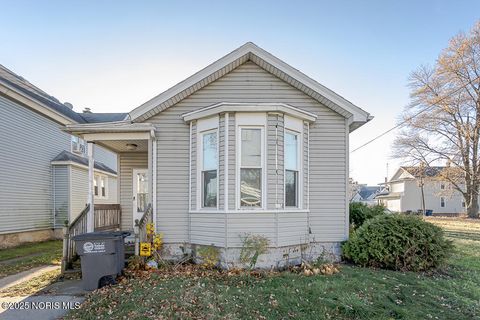 Tiny photo for 2005 Walnut Street, Toledo, OH 43608 (MLS # 10001566)