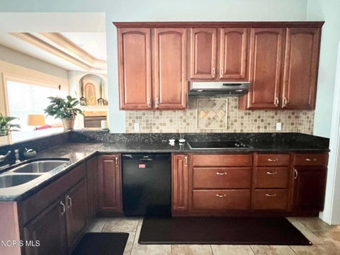 Tiny photo for 6580 Silver Lake Drive, Findlay, OH 45840 (MLS # 10012596)