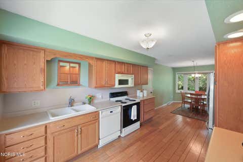 Tiny photo for 3241 Woodbrook Road, Toledo, OH 43617 (MLS # 10010491)