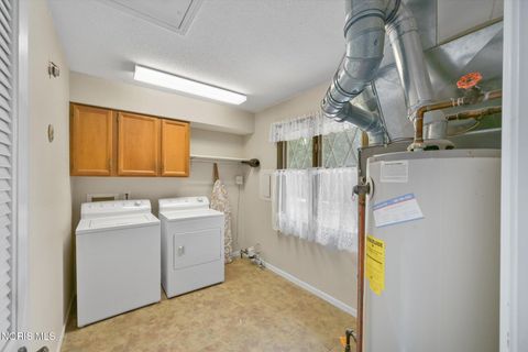 Tiny photo for 3241 Woodbrook Road, Toledo, OH 43617 (MLS # 10010491)