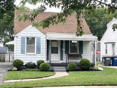Photo of 111 Pasadena Boulevard, Toledo, OH 43612 (MLS # 10013799)