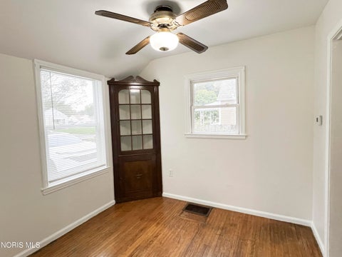 Tiny photo for 111 Pasadena Boulevard, Toledo, OH 43612 (MLS # 10013799)