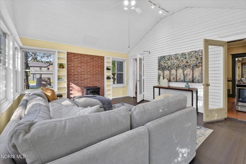 Tiny photo for 601 Louisiana Avenue, Perrysburg, OH 43551 (MLS # 10013079)