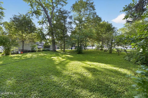 Tiny photo for 601 Louisiana Avenue, Perrysburg, OH 43551 (MLS # 10013079)