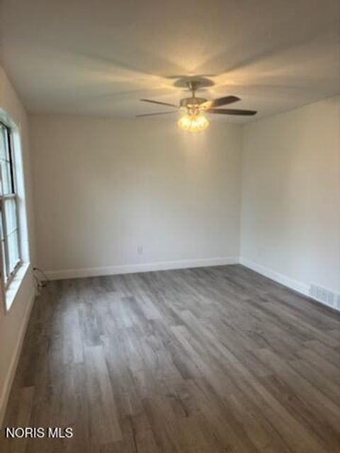 Tiny photo for 1341 Gordon Street, Toledo, OH 43609 (MLS # 10006998)