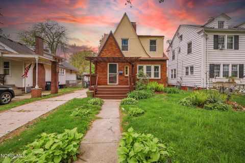 Photo of 1356 Kepler Road, Toledo, OH 43612 (MLS # 10009026)