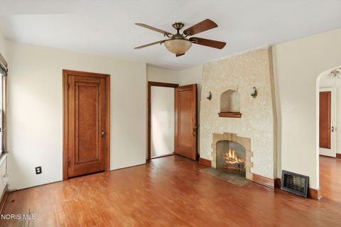 Tiny photo for 1356 Kepler Road, Toledo, OH 43612 (MLS # 10009026)
