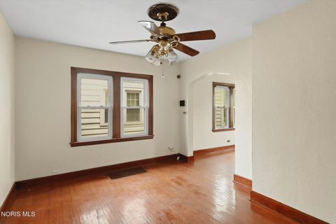 Tiny photo for 1356 Kepler Road, Toledo, OH 43612 (MLS # 10009026)