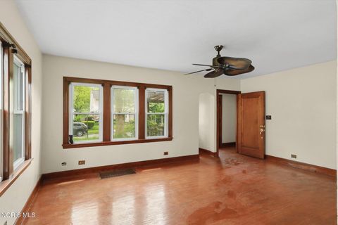 Tiny photo for 1356 Kepler Road, Toledo, OH 43612 (MLS # 10009026)