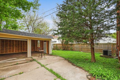 Tiny photo for 1356 Kepler Road, Toledo, OH 43612 (MLS # 10009026)