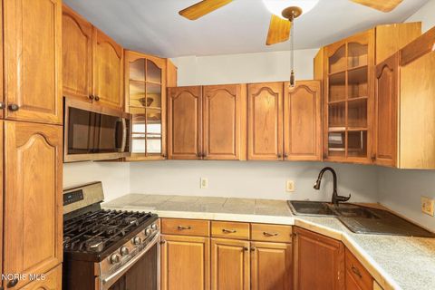 Tiny photo for 1356 Kepler Road, Toledo, OH 43612 (MLS # 10009026)