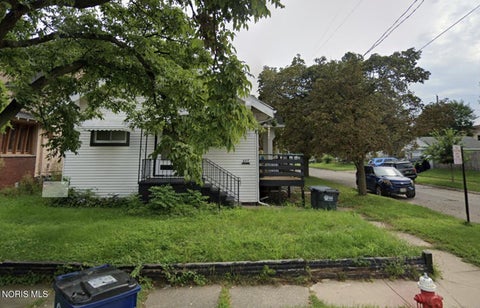 Photo of 647 Nicholas Street, Toledo, OH 43609 (MLS # 10014757)