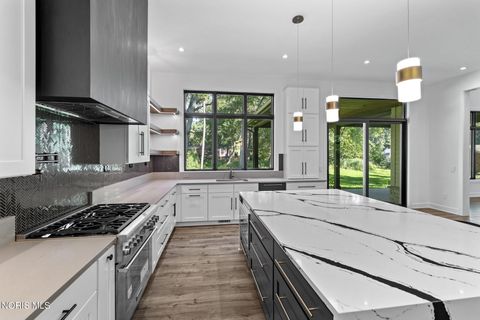 Tiny photo for 4864 Cinnamon Lane, Sylvania, OH 43560 (MLS # 10008936)