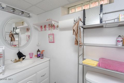 Tiny photo for 2906 Powhattan Parkway, Toledo, OH 43606 (MLS # 10006671)