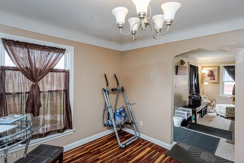 Tiny photo for 2906 Powhattan Parkway, Toledo, OH 43606 (MLS # 10006671)