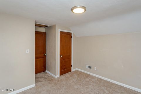 Tiny photo for 2906 Powhattan Parkway, Toledo, OH 43606 (MLS # 10006671)