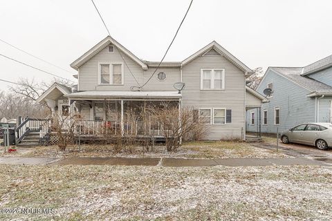 Photo of 526 Cincinnati Street, Toledo, OH 43611 (MLS # 10003294)