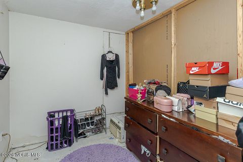 Tiny photo for 526 Cincinnati Street, Toledo, OH 43611 (MLS # 10003294)