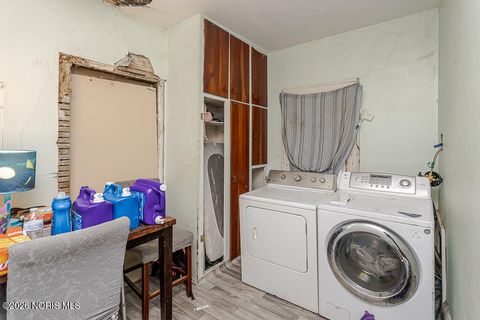 Tiny photo for 526 Cincinnati Street, Toledo, OH 43611 (MLS # 10003294)