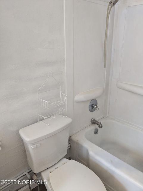 Tiny photo for 408 Clinton Street, Maumee, OH 43537 (MLS # 10002103)