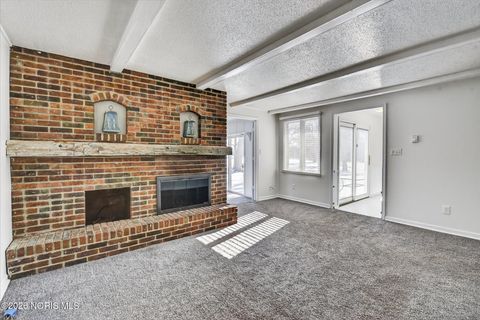 Tiny photo for 404 Oakwood Court, Bryan, OH 43506 (MLS # 10003304)